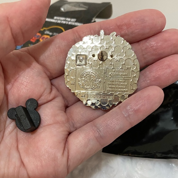 Disney Parks 2024 Pixar Coco Alebrijes (Spirit Animals)-Rabbit & Antelope Pins - Picture 6 of 11